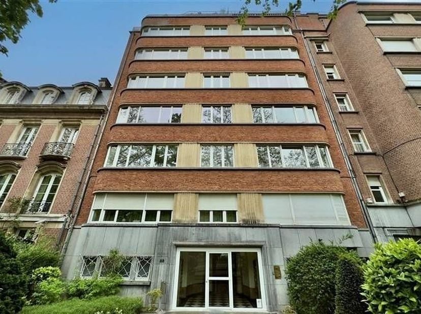 OPPORTUNITÉ D&#039;INVESTISSEMENT - BON RENDEMENT&lt;br /&gt;
&lt;br /&gt;
Appartement pour investisseur&lt;br /&gt;
Actuellement loué 1 500 €/mois hors charges, offrant une