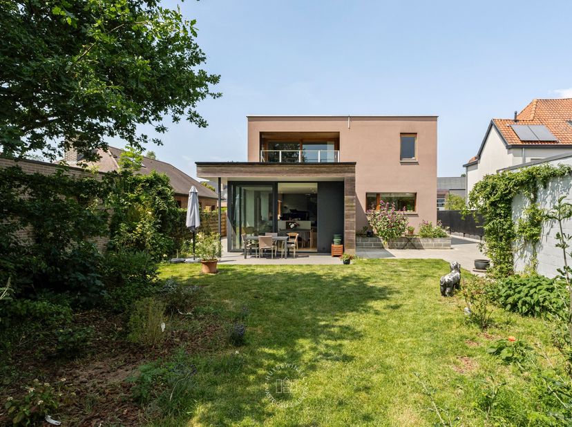 Maison à vendre
                    à 9040 Sint-Amandsberg