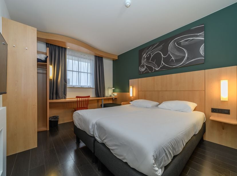 Met de aankoop van een hotelkamer in Ibis de Panne, investeert u in vastgoed met een professionele uitbating. U wordt mede-eigenaar van het hotel en d