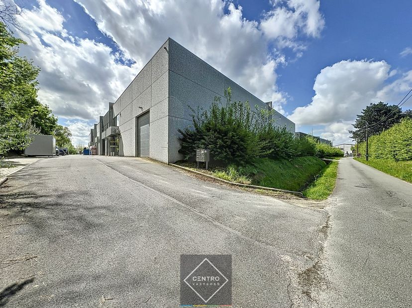 Bien professionnel à vendre
                    à 8800 Roeselare