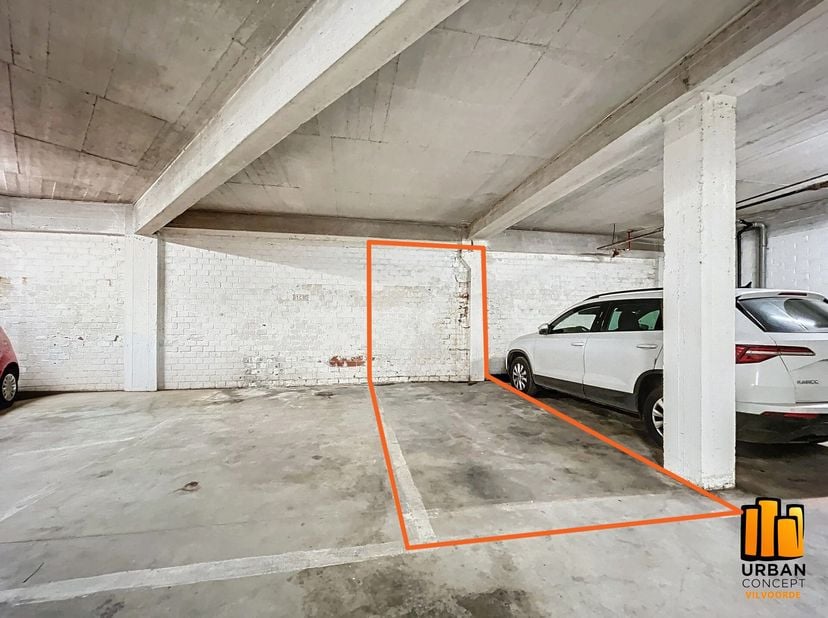 Urban Concept Vilvorde vous propose un emplacement intérieur en vente situé dans la keelstraat 8 - 1800 VILVORDE. Numéroté 9 et comprenant 16/10.000 è
