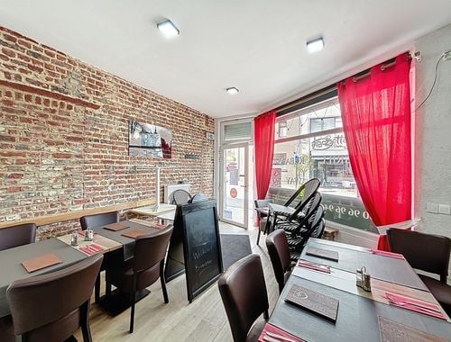                                         Usage mixte à vendre à Wemmel, € 475.000
