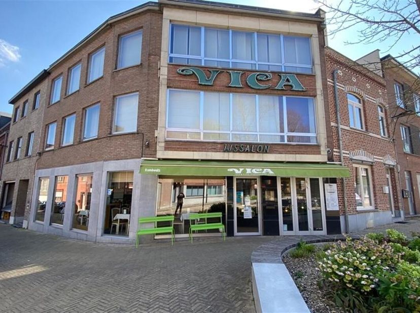 OVERNAME HANDELSFONDS VAN EEN KNAP IJSSALON GELEGEN IN HET CENTRUM VAN SINT-TRUIDEN&lt;br /&gt;
Ben jij een enthousiaste uitbater en ben je opzoek naar een