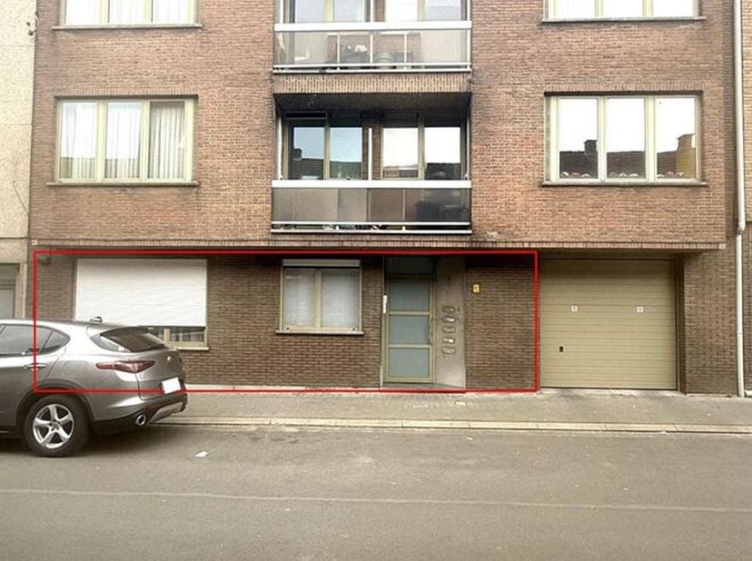 MOOI GELIJKVLOERS APPARTEMENT MET 2 SLAAPKAMERS IN HET HART VAN SINT-NIKLAAS&lt;br /&gt;
Ligging:&lt;br /&gt;
Mooi gelijkvloers appartement in een vlot bereikbare