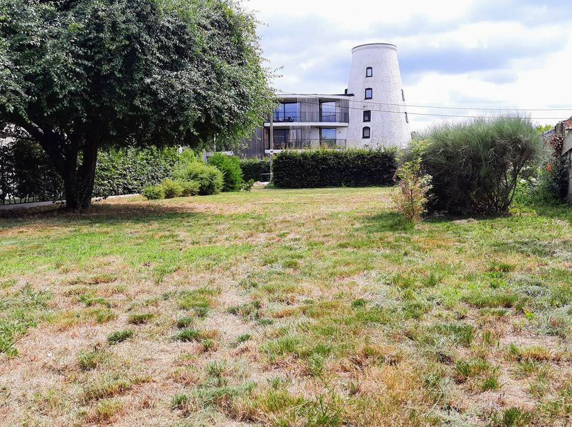 Terrain à vendre
                    à 2560 Kessel