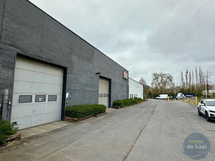 Bien professionnel à louer
                    à 8600 Diksmuide