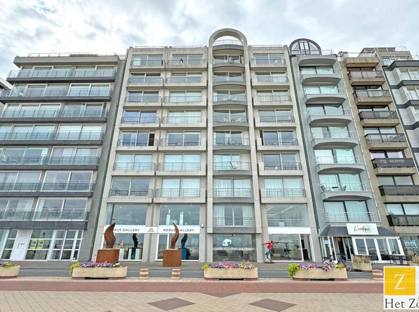 Garagebox gelegen vlakbij het Driehoeksplein te Knokke-Het Zoute.&lt;br /&gt;
Zeer centraal gelegen garagebox op verdieping -2 in de residentie Majestic in