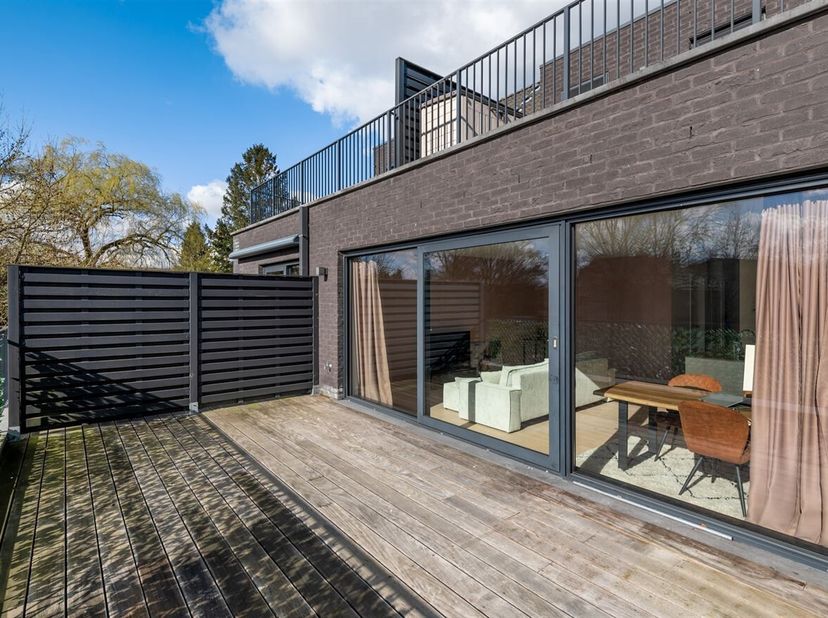 Prachtig appartement met zonneterras en staanplaats&lt;br /&gt;
Ligging: Hoogboom, op hoek van Claessensdreef, invalswegen naar Kapellen en Brasschaat, bakk