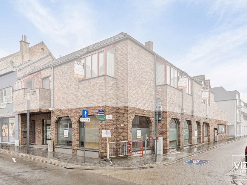 Bien professionnel à vendre
                    à 9400 Ninove