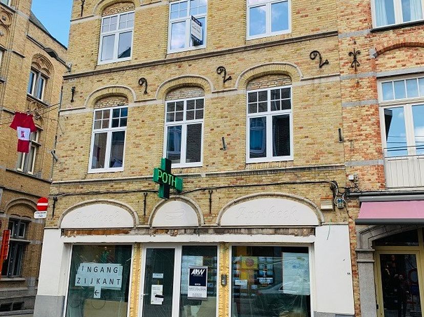 ✨ UNIEK INVESTERINGSPAND TE KOOP IN HARTJE IEPER! ✨&lt;br /&gt;
 &lt;br /&gt;
 Gelegen in de meest commerciële winkelstraat van Ieper! Dit is dé kans om eigenaar