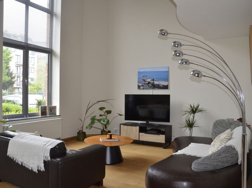 Magnifique Duplex de Standing à Louer  2 Chambres  Place Dailly, Schaerbeek&lt;br /&gt;
Idéalement situé à deux pas de la Place Dailly, dans un immeuble de