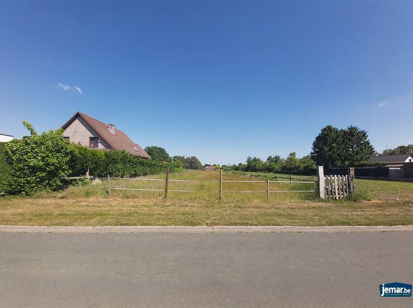 Terrain à vendre
                    à 3630 Opgrimbie