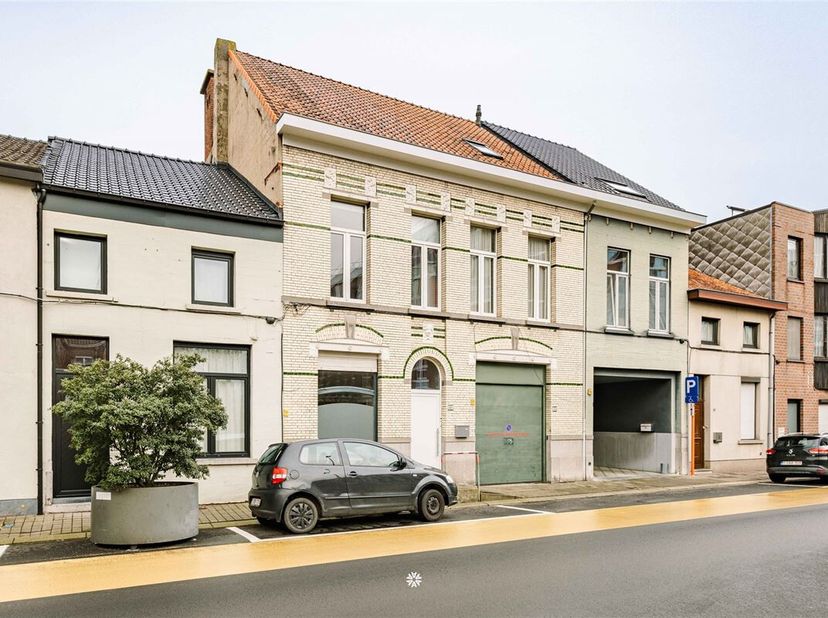 Bedrijfsvastgoed te koop
                    in 9100 Sint-Niklaas