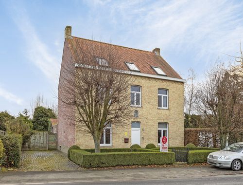                                         Maison à vendre à Roesbrugge-Haringe, € 258.000
