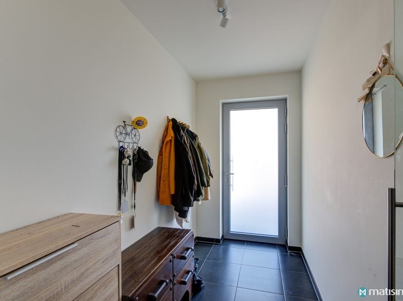 INSTAPKLAAR APPARTEMENT MET 2 SLAAPKAMERS EN AUTOSTAANPLAATS IN HET CENTRUM VAN BILZEN&lt;br /&gt;
&lt;br /&gt;
Dit gezellig, hedendaags appartement is gelegen in