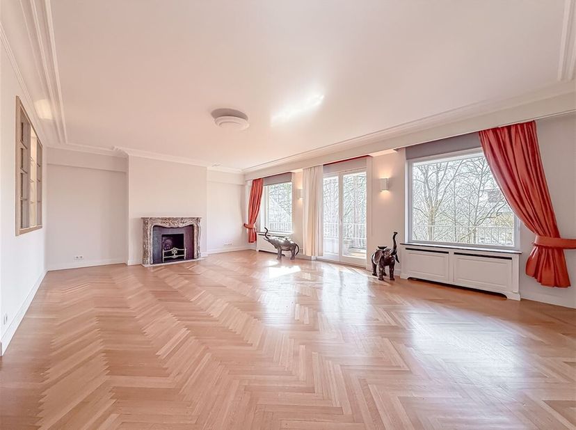 Vert-Chasseur/Observatoire - Situation exceptionnelle à l&#039;orée du Bois de la Cambre pour cet appartement de standing de 215m² habitables + 15m² de ter