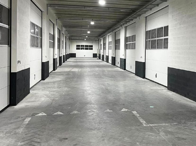 Bien professionnel à louer
                    à 3500 Hasselt