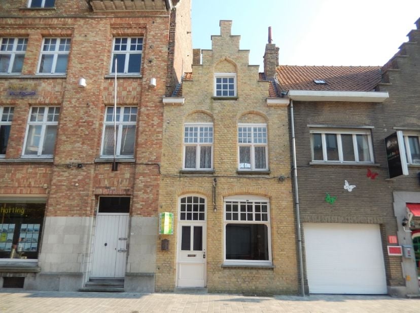 Bien professionnel à louer
                    à 8600 Diksmuide