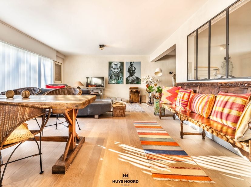 Een allesomvattend geheel en dit gelegen op wandelafstand van Centrum-Brugge.&lt;br /&gt;
&lt;br /&gt;
Dit tot in de puntjes gerenoveerd gelijkvloers appartement