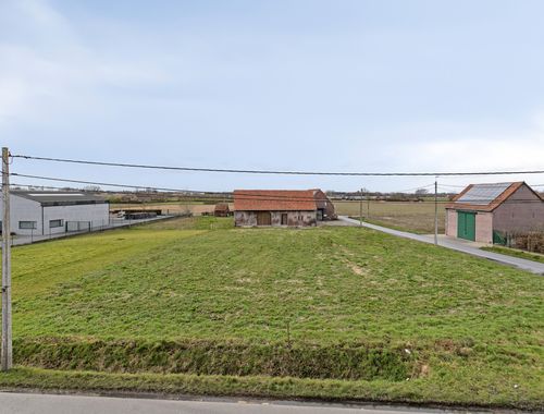                             Terrain à bâtir à vendre à Oekene
