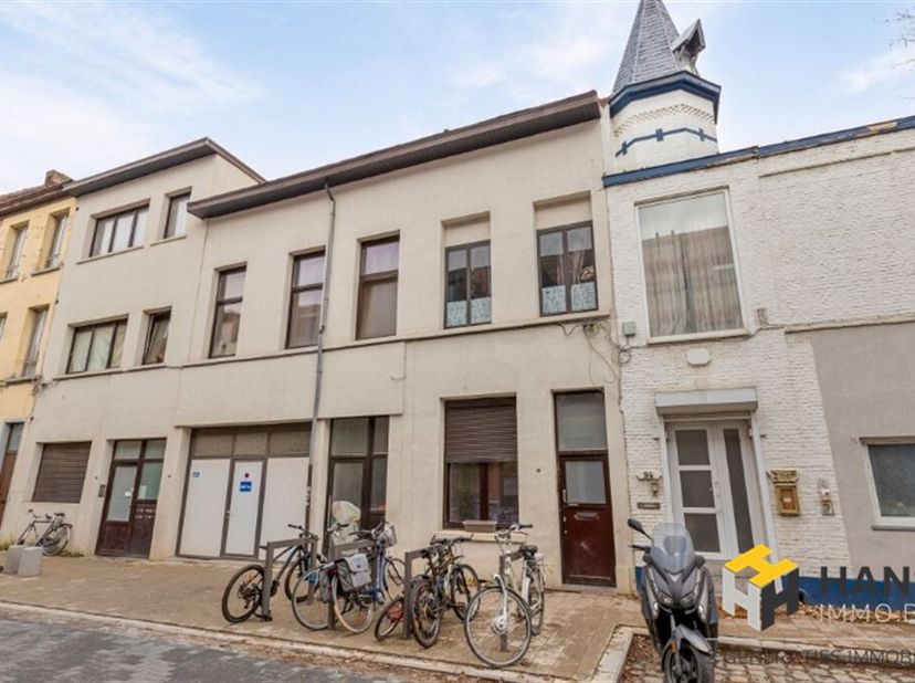 Bien professionnel à vendre
                    à 2140 Borgerhout