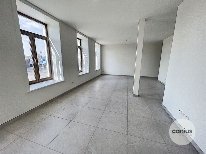 GLVL APP MET RUIM TERRAS + 2 AUTOSTAANPLAATSEN&lt;br /&gt;
Residentie Lindepark vinden we terug in Tongeren op de Bilzersteenweg ter hoogte van nummer 179.