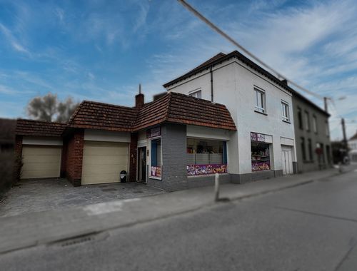                                         Usage mixte à vendre à Kain, € 269.000

