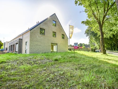                                         Maison à vendre à Beernem, € 393.000
