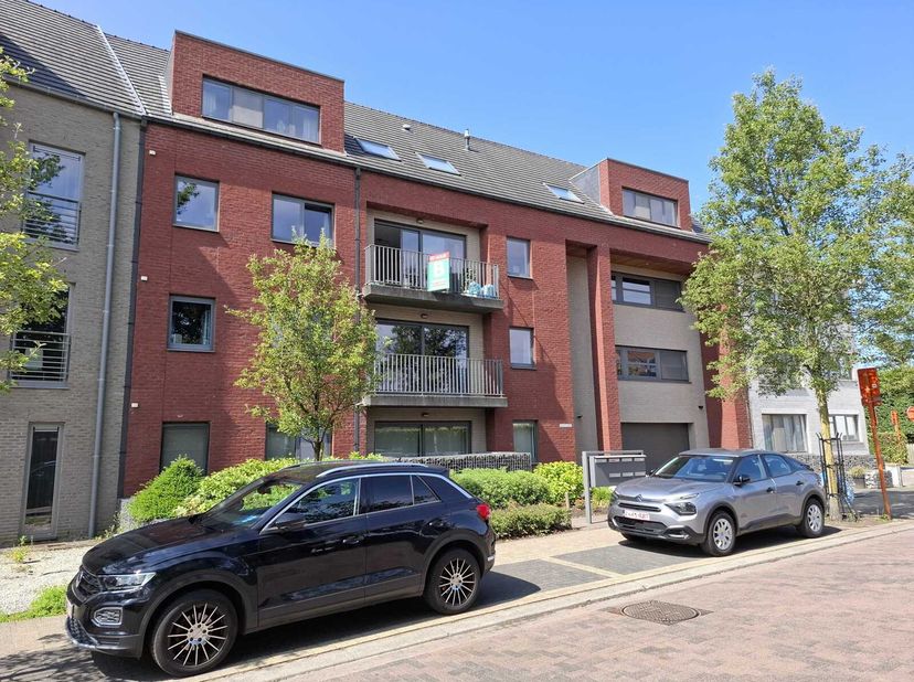 Appartement à louer
                    à 2440 Geel