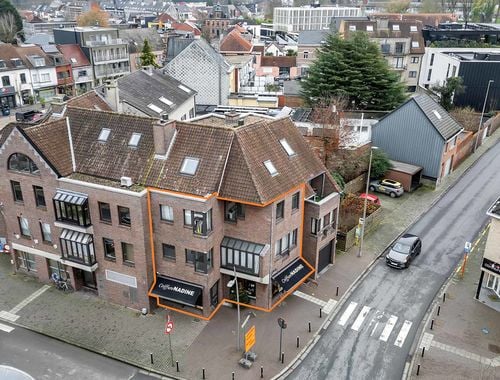                                         Bâtiment commercial à vendre à Ternat, € 449.000

