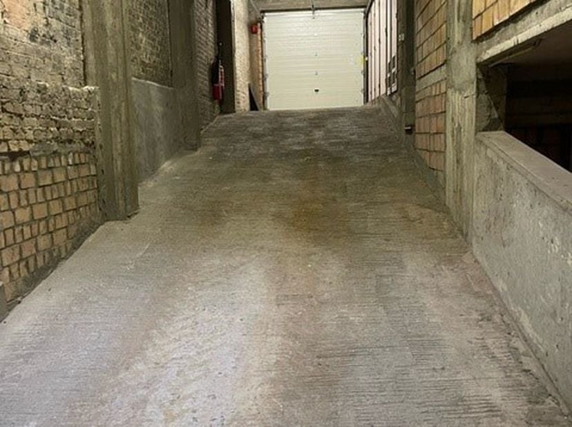 Garage à louer
                    à 8300 Knokke