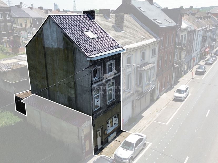 Opbrengsteigendom met 3 units te koop in Marchienne-au-Pont&lt;br /&gt;
Referentie kantoor: V6031-1729&lt;br /&gt;
Virtuele rondleiding: https://immo360.immo-faci