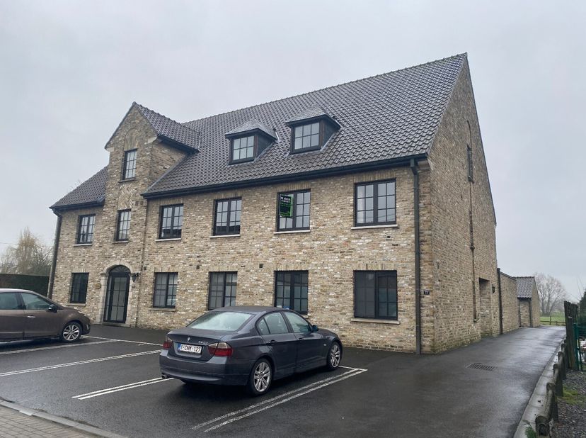 Appartement à louer
                    à 8792 Desselgem