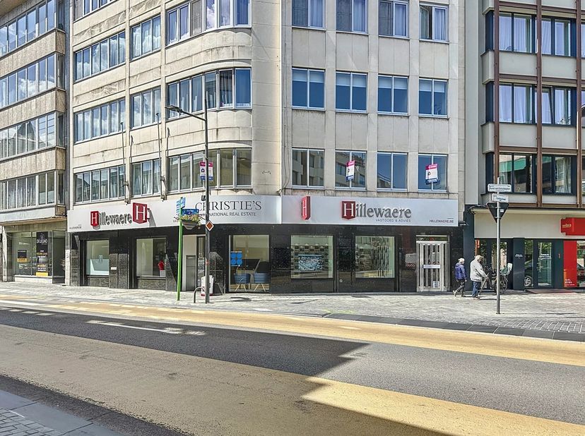 Appartement à louer
                    à 2400 Mol