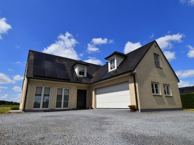 Maison à vendre
                    à 8510 Bellegem