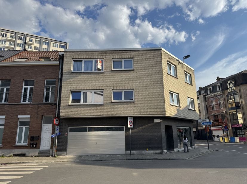 Appartement à louer
                    à 9300 Aalst