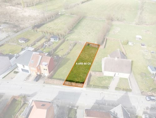                                         Terrain à bâtir à vendre à Pollare, € 145.000
