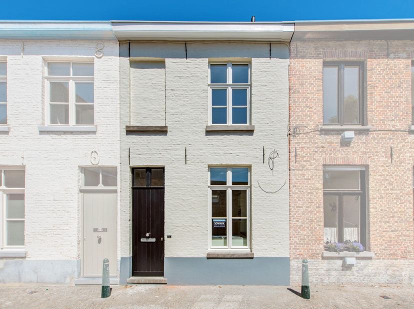 Maison à louer
                    à 8000 Brugge