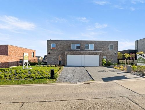                                         Woning te koop in Niel-bij-Sint-Truiden, € 445.000
