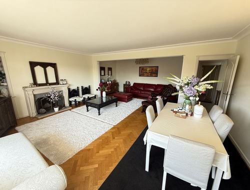                                         Appartement à louer à Woluwe-Saint-Pierre, € 2.000
