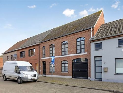                                         Maison à vendre à Oppuurs, € 384.000
