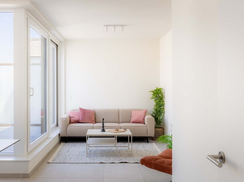 Ruime en energiezuinige studio met terras in Sint-Niklaas &lt;br /&gt;
&lt;br /&gt;
Verhuurd bij aankoop  instapklaar  zicht op groen&lt;br /&gt;
&lt;br /&gt;
Op zoek naar ee