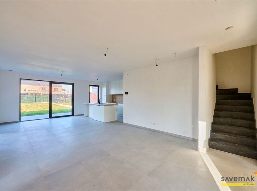 Dans la Sprucestraat, l&#039;entreprise ABP, basée à Beringen, est à pied d&#039;oeuvre. Une construction familiale et professionnelle avec le souci du détail e