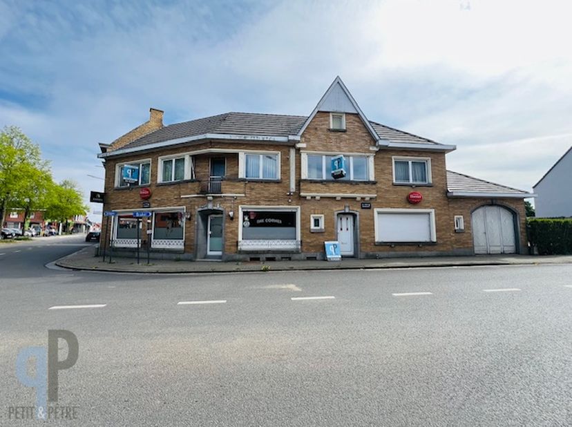 Bien professionnel à vendre
                    à 9620 Sint-Maria-Oudenhove