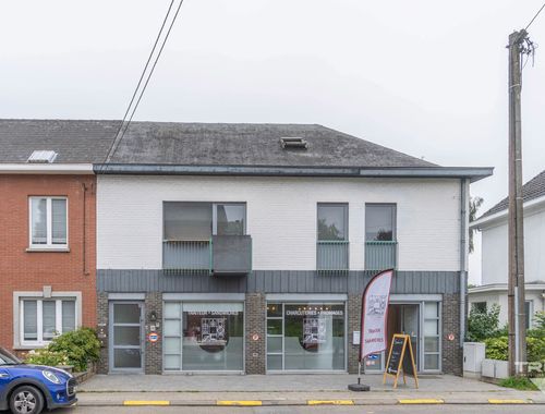                                         Bureaux à louer à Wavre, € 750
