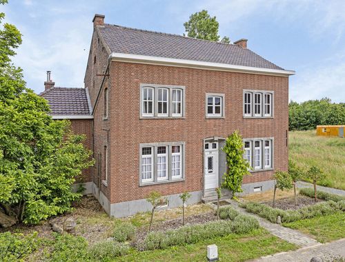                                         Maison de ville à vendre à Budingen, € 349.000

