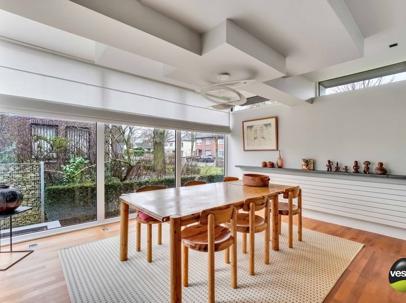MODERNE, GERENOVEERDE BUNGALOW OP 17,34 ARE&lt;br /&gt;
&lt;br /&gt;
Deze moderne bungalow vinden we terug langs de Heidriesstraat te Oud-Waterschei. Dankzij deze