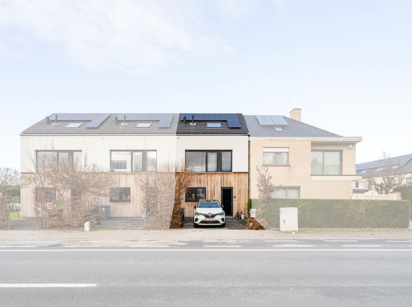 Vous recherchez une maison clé en main et économe en énergie ? Ne cherchez plus ! Cette maison à Herzele a tout ce que vous recherchez.&lt;br /&gt;
Disposit