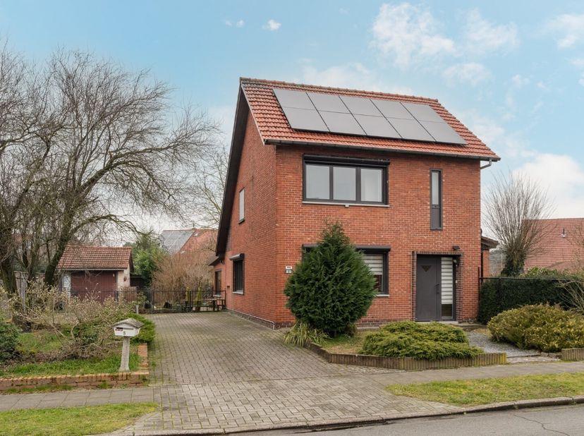 IN OPTIE -  Vrijstaande en instapklare woning te koop in Pelt!&lt;br /&gt;
Deze woning, die perfect instapklaar is, wordt verkocht. De woning is recent gere