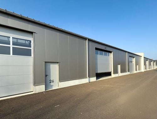                                         Entrepôt sans bureau à vendre à Anzegem, € 211.200

